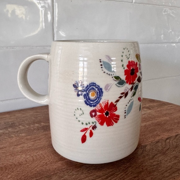 Anthropologie Petal Palette MONOGRAM
"C" 14oz Floral Mug Starla M. Halfmann - Picture 2 of 4
